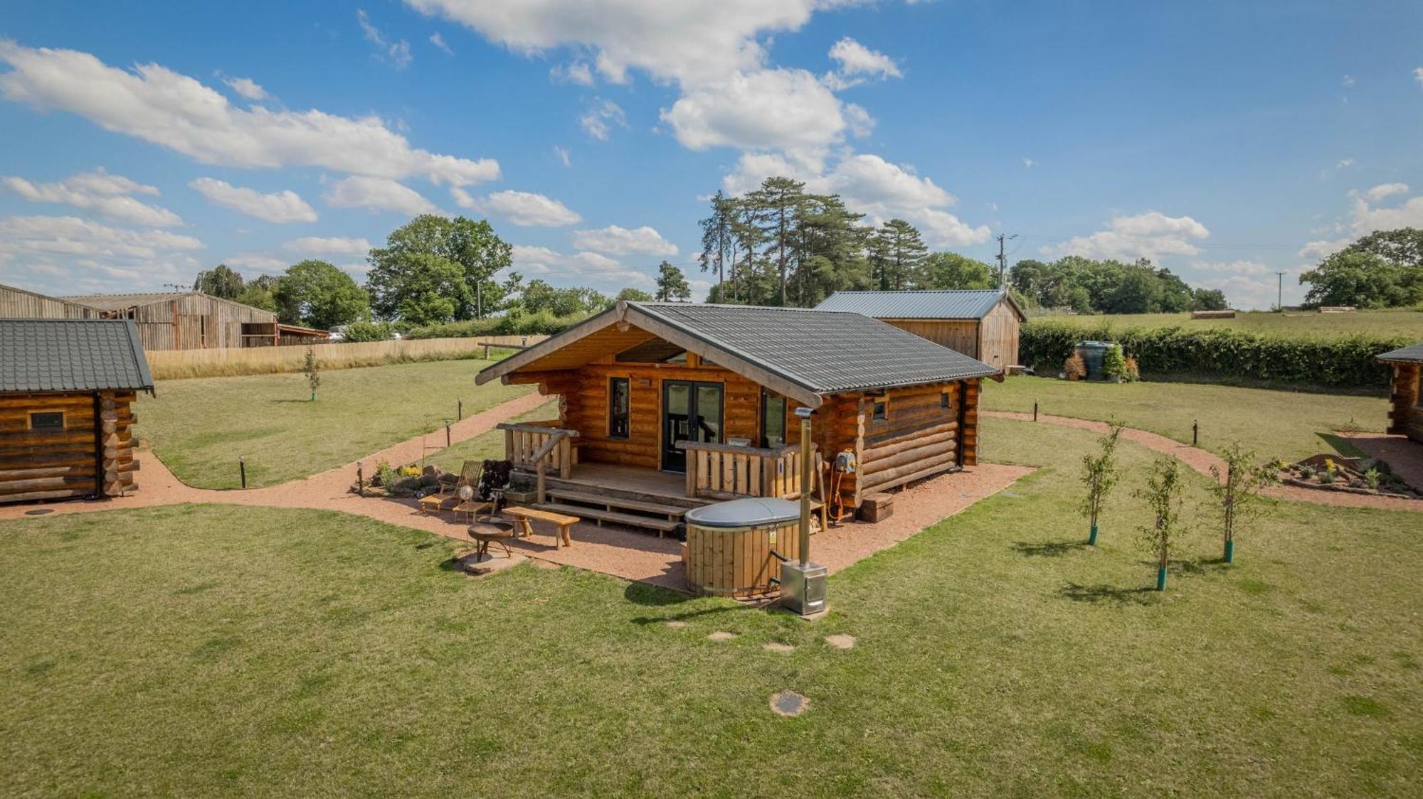 Rowan - Tedstone Log Cabins Бромярд Экстерьер фото