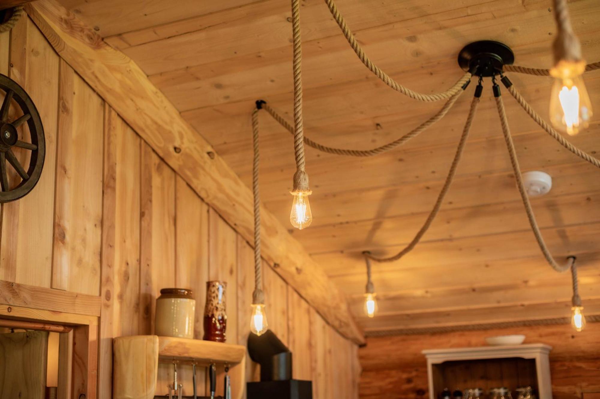 Rowan - Tedstone Log Cabins Бромярд Экстерьер фото